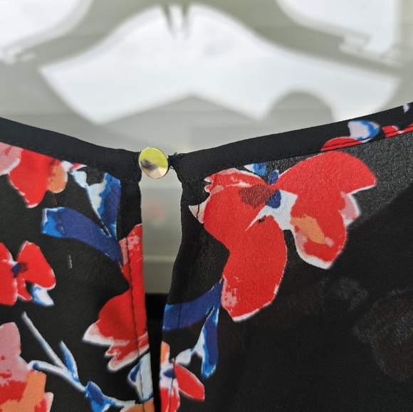 Zac & Rachel Floral Tunic Blouse 1X Plua Black Red Blue Lace Trim Flare Sleeves - Picture 12 of 15